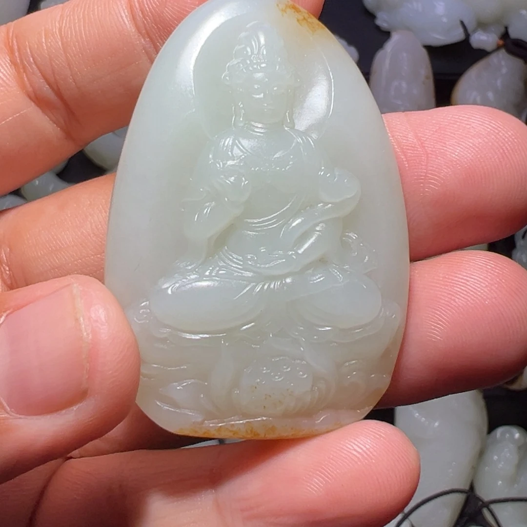 辰***太和田玉未镶嵌颈饰