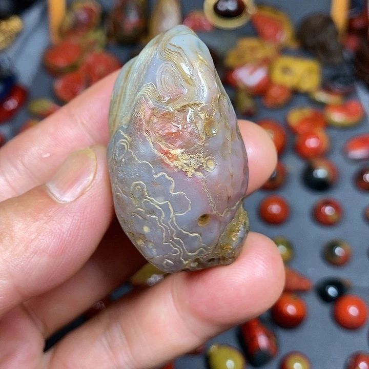 南红玛瑙未镶嵌挂件