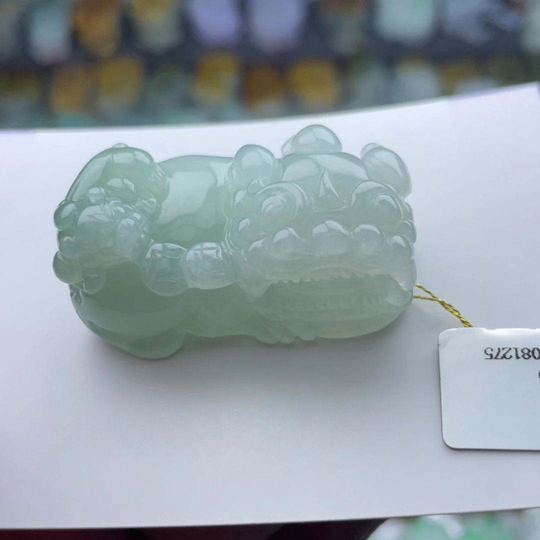 翡翠未镶嵌颈饰貔貅