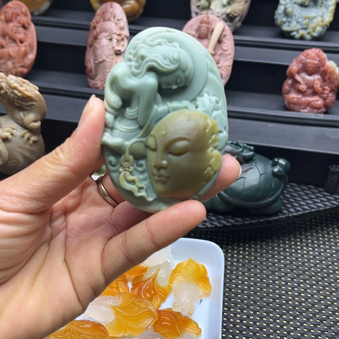 定制石英质玉挂件未镶嵌
