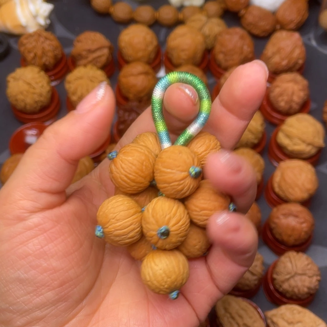 ¥***¥文玩核桃吊坠猴头葡萄串