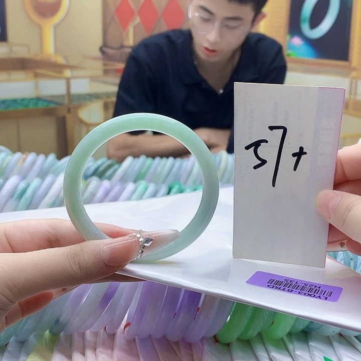 未镶嵌手镯翡翠nn