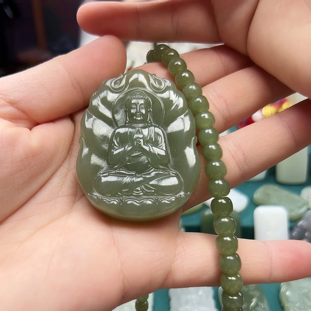 尧***王和田玉未镶嵌颈饰