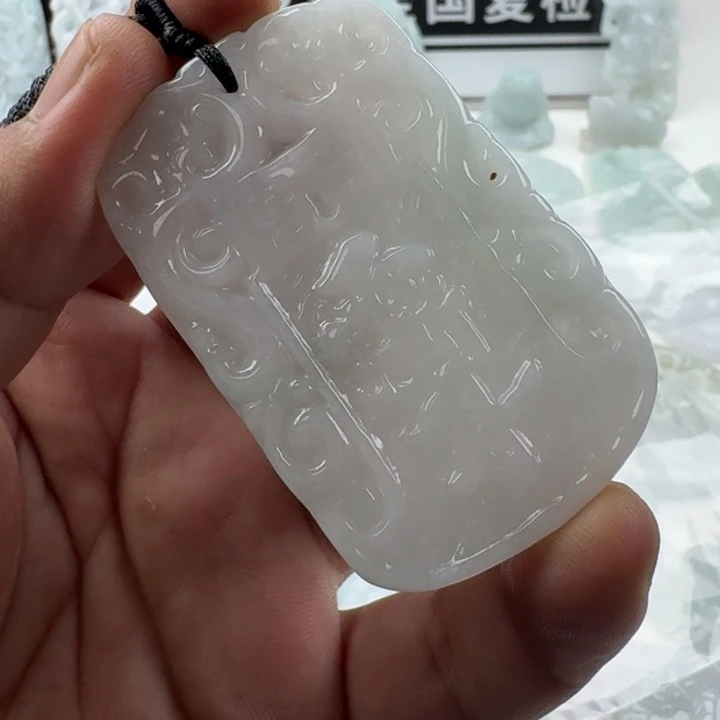 Y***）翡翠未镶嵌颈饰天然缅甸A货翡翠