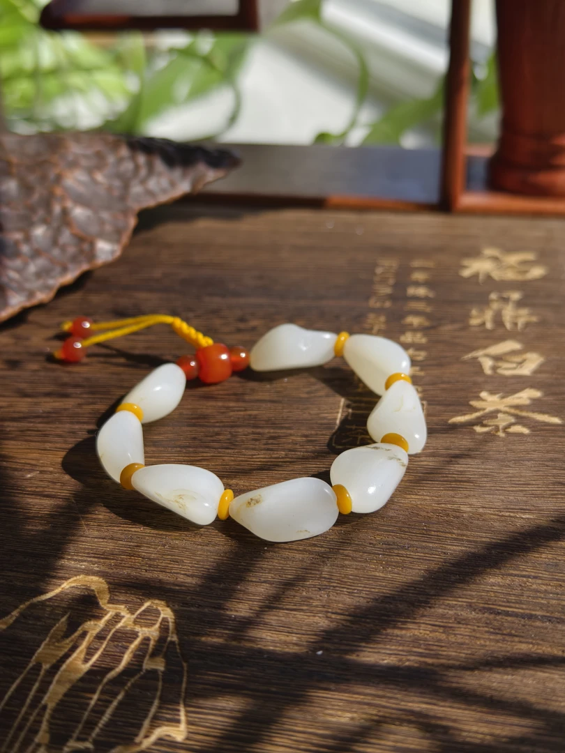 愚人造物和田玉白玉手串