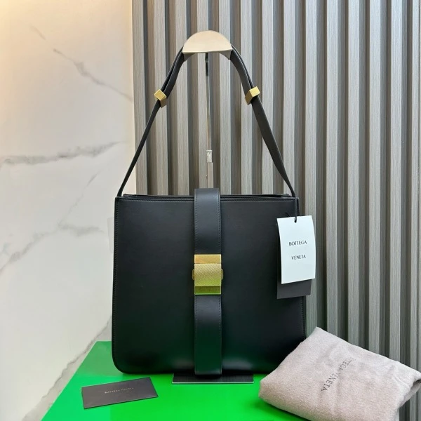 99新/包包/葆蝶家/250215LL0050