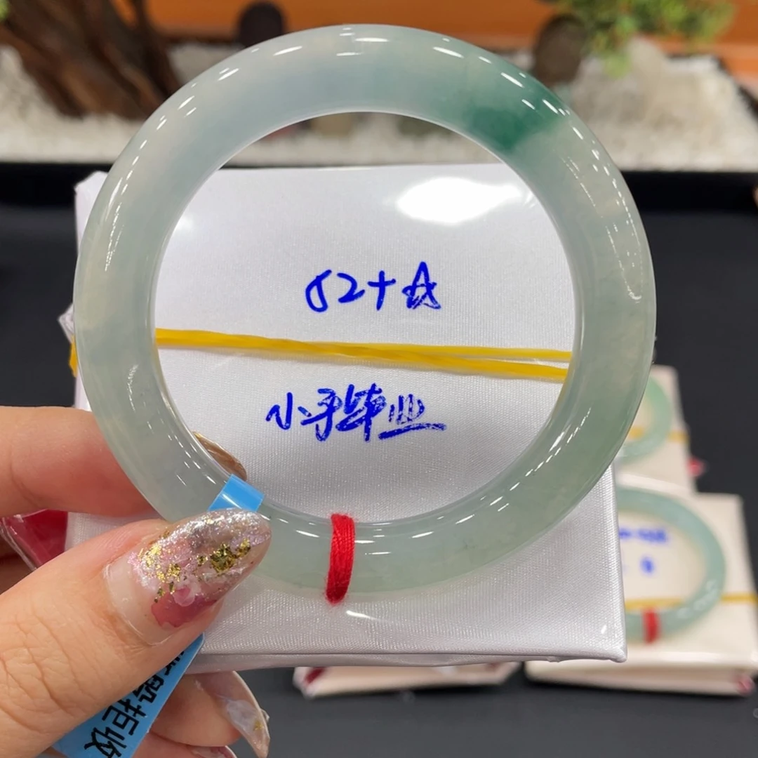 未镶嵌手镯翡翠缅甸天然翡翠手镯