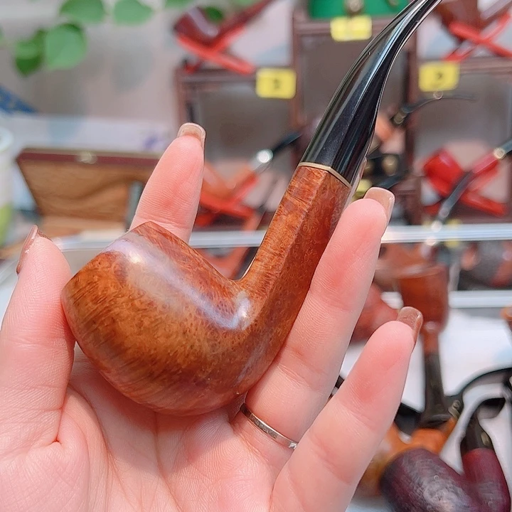 老宋烟斗在这里等