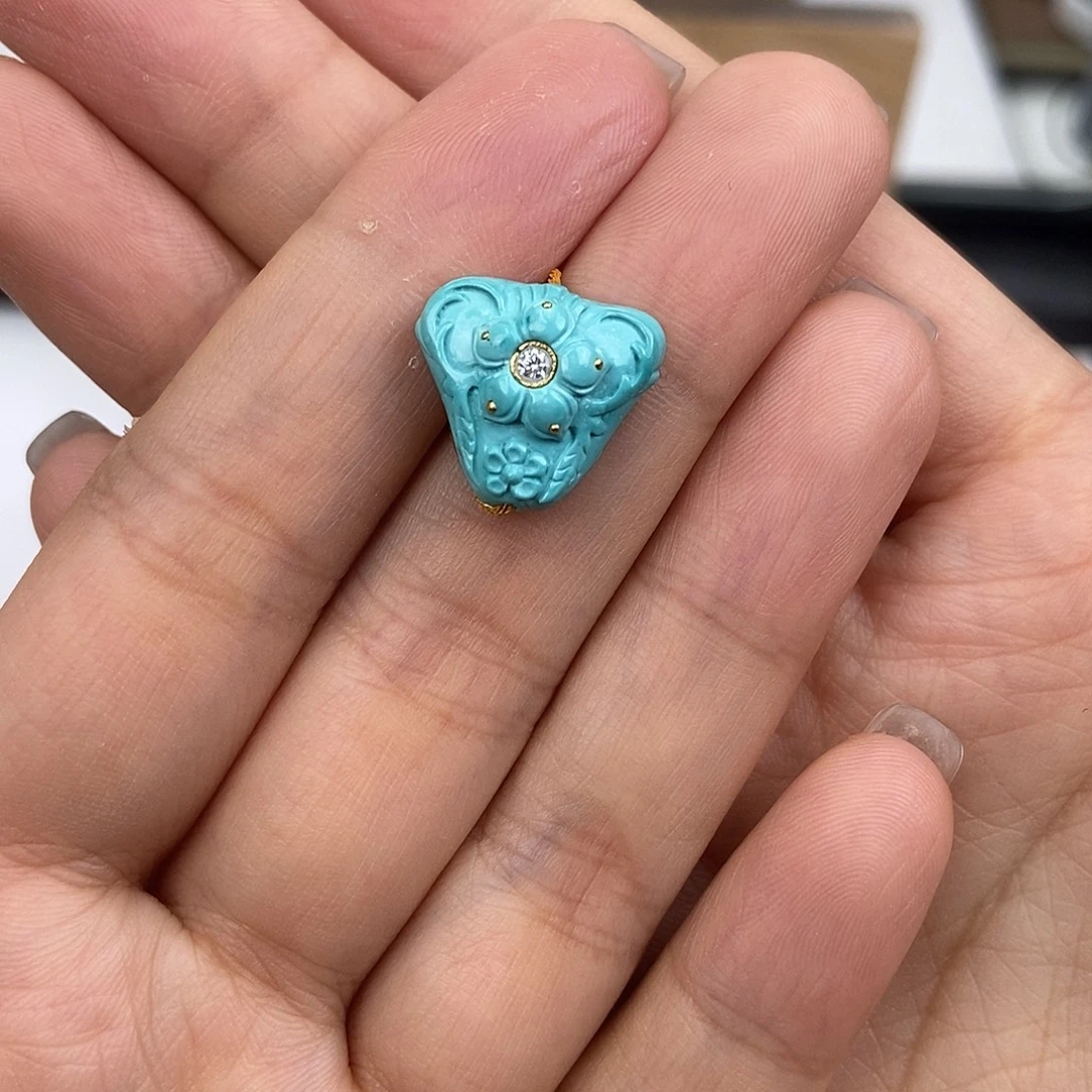 绿松石未镶嵌珠宝奇石