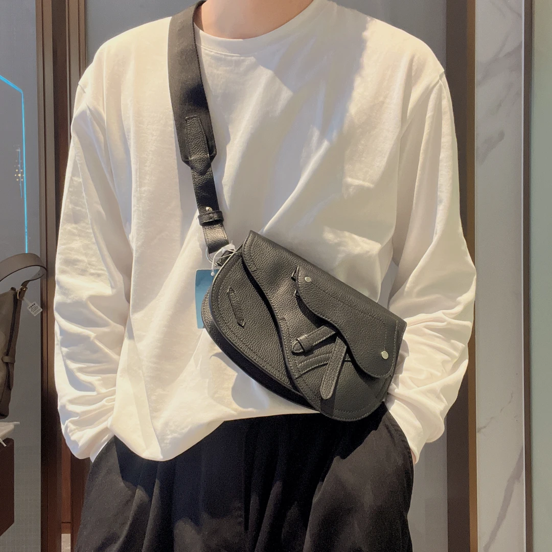 95新 DIOR/迪奥 【涛】60 0472 单肩斜挎胸包