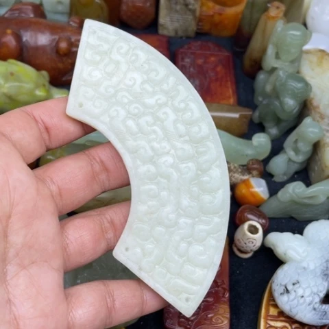 蛇纹石玉未镶嵌颈饰28