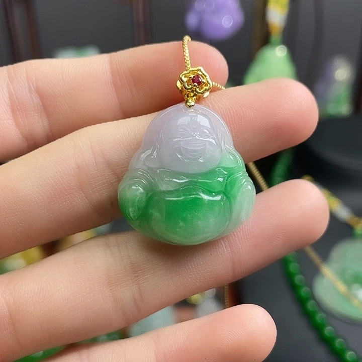 翡翠未镶嵌吊坠(赠链)