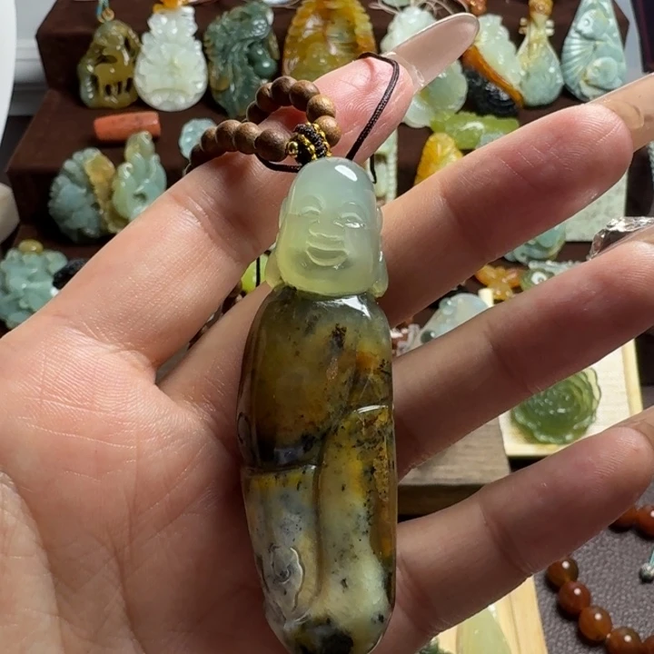 蛇纹石玉未镶嵌吊坠