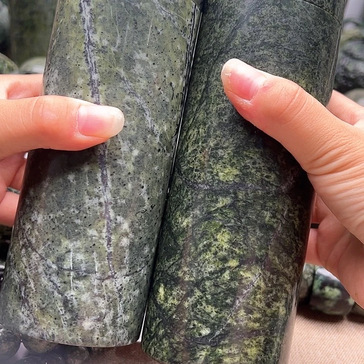 蛇纹石玉未镶嵌杯子无**悔