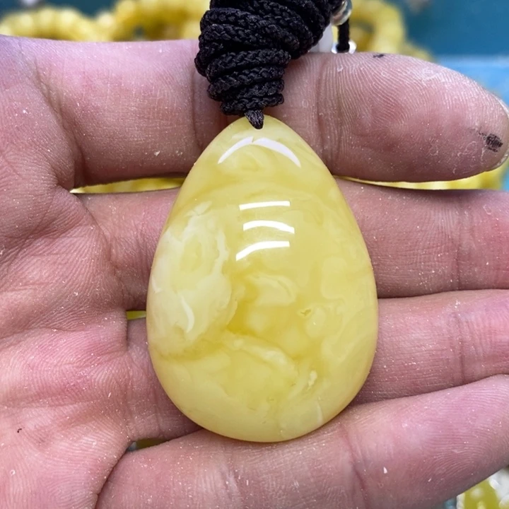 蜜蜡裸石未镶嵌吊坠