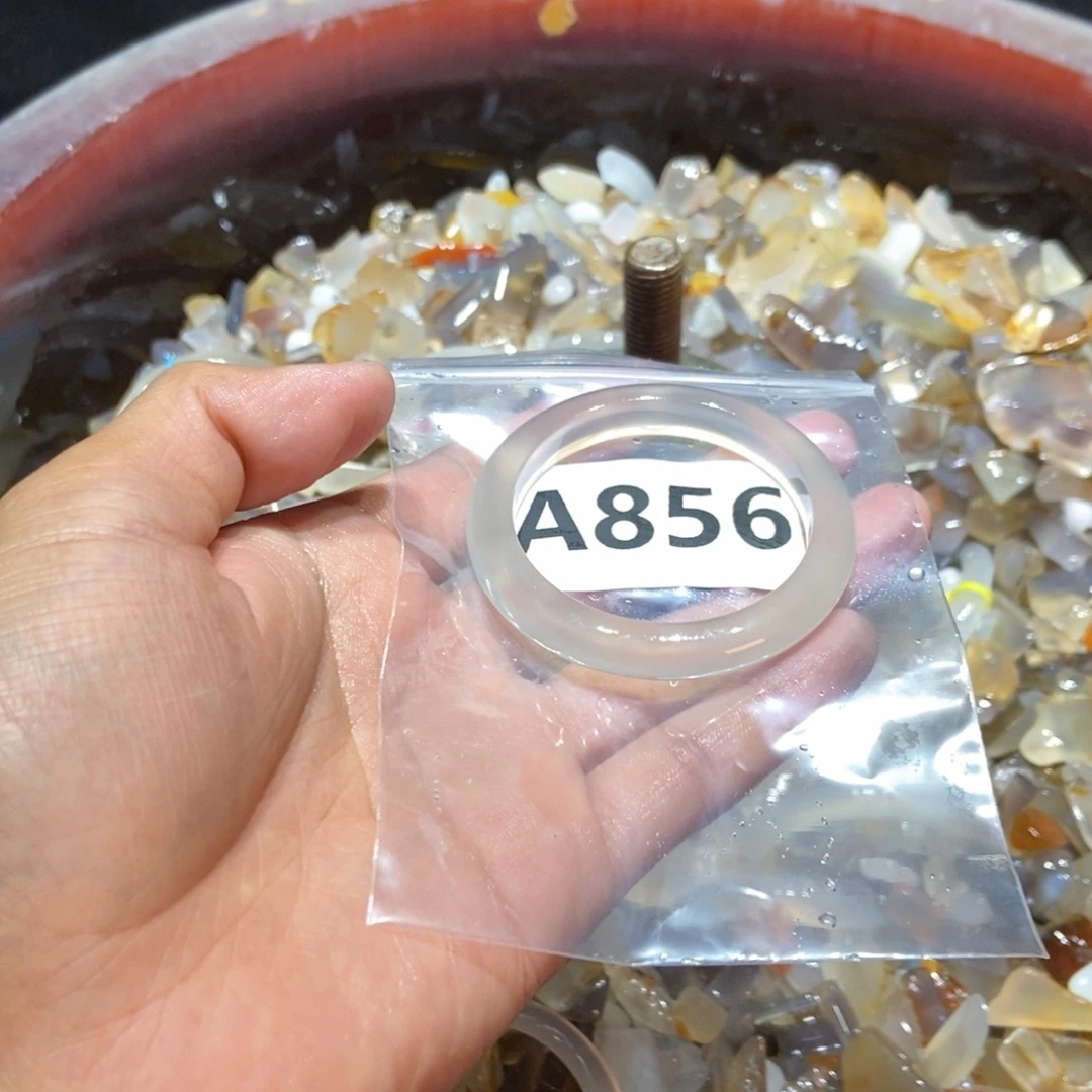 举****玛瑙/玉髓未镶嵌手镯