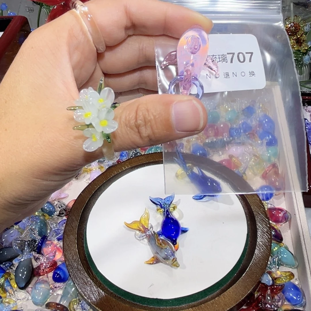 雨***霄玻璃吊坠（不含链）707粉色鲨鱼