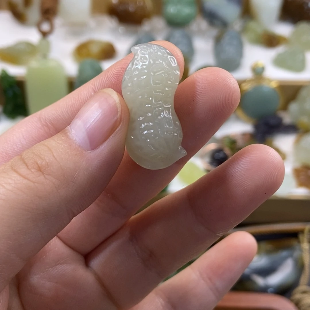 和田玉未镶嵌吊坠(不含链)