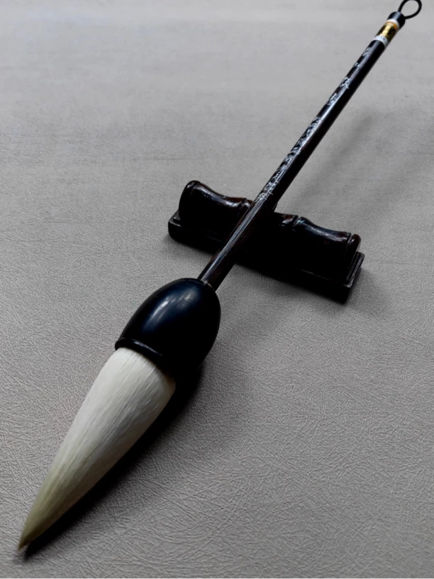 苏州湖笔细光锋宿纯羊毫大斗笔1支，出锋7.2公分左右，直径2.5公分