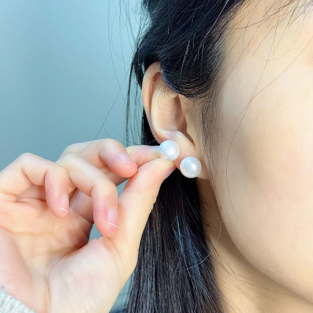铜合金仿珍珠耳饰 施家同款白珍珠馒头耳钉轻奢小众简约高级耳饰