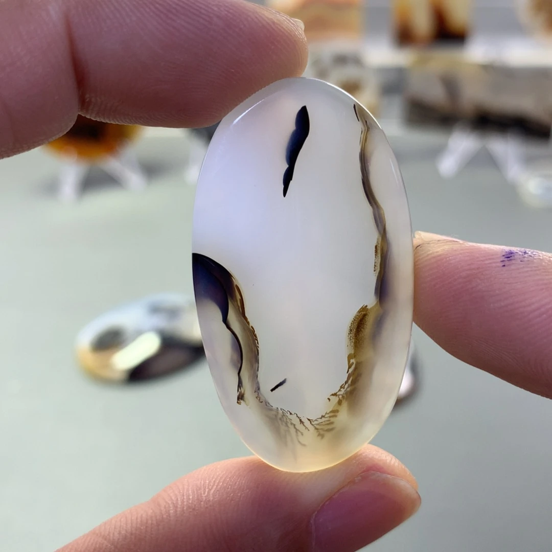 玛瑙/玉髓颈饰未镶嵌