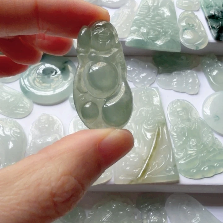 翡翠未镶嵌颈饰翡翠