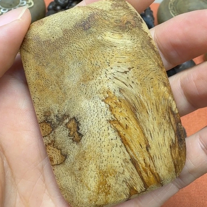 大叶紫檀（黑酸枝木类）