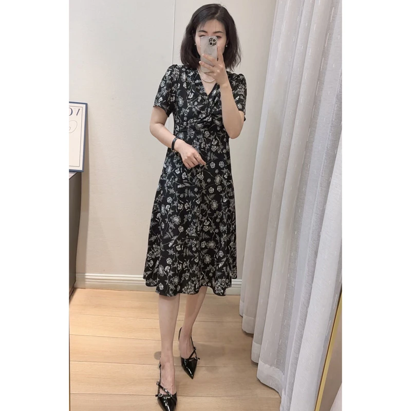 【小蛮腰】超显瘦 花色V领连衣裙25161