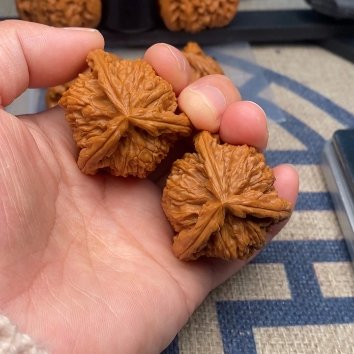 吊坠文玩核桃陪****日三棱