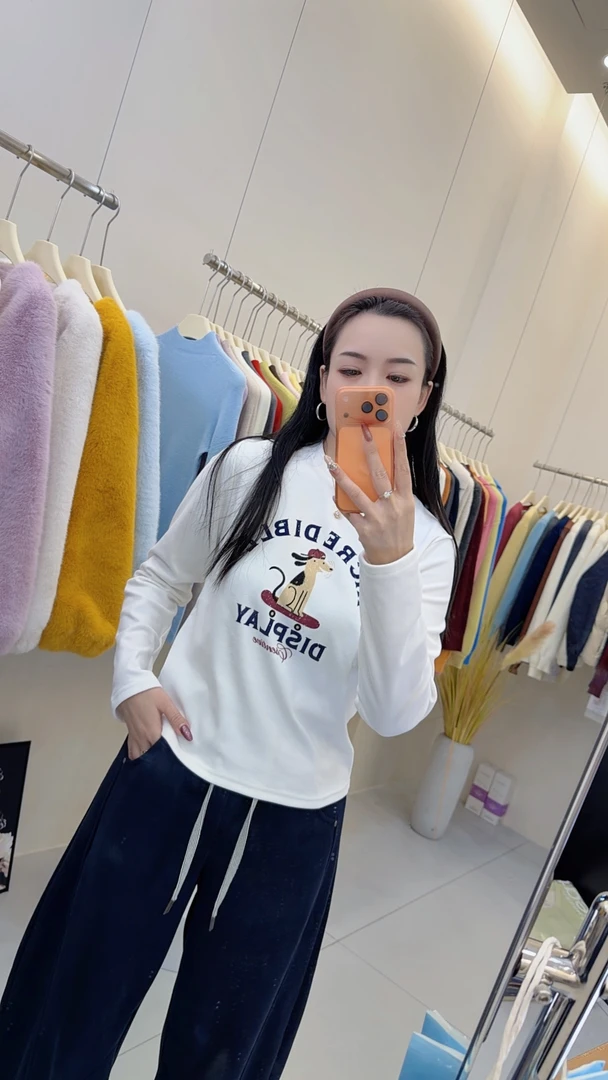 【梦雪严选】2025冬款加厚卡通小狗印花百搭双面绒上衣女
