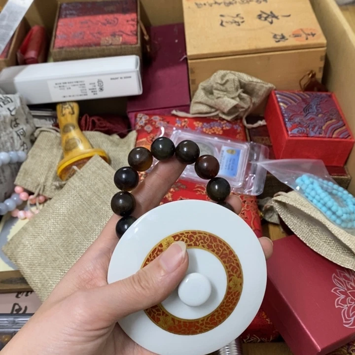 瓷片哈中古工艺品一件