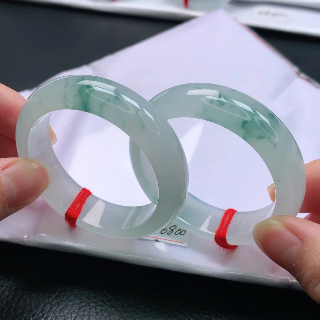 翡翠手镯未镶嵌42童镯