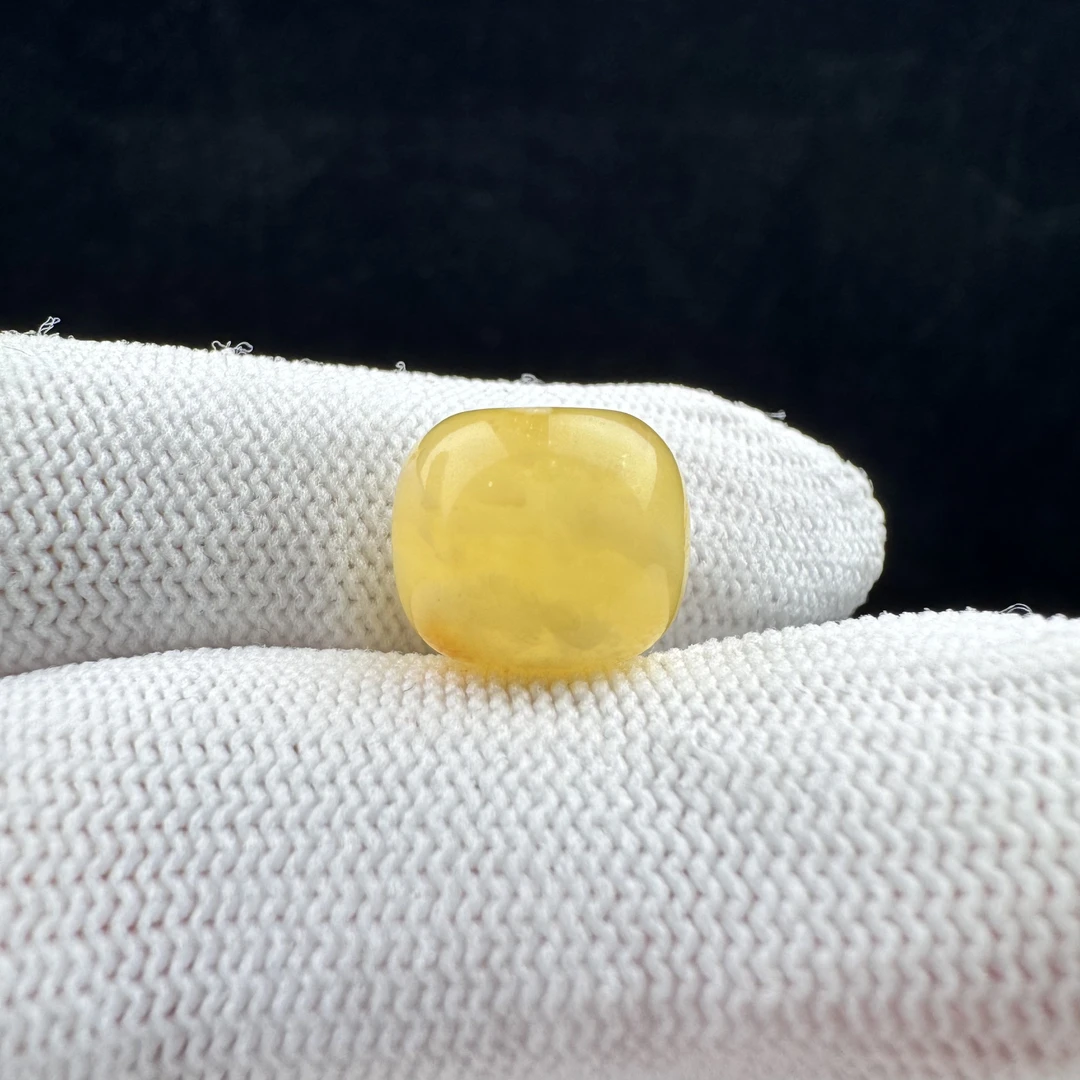 D1187天然原矿蜜蜡微瑕墩子12.4*10.6mm支持复检假一罚十