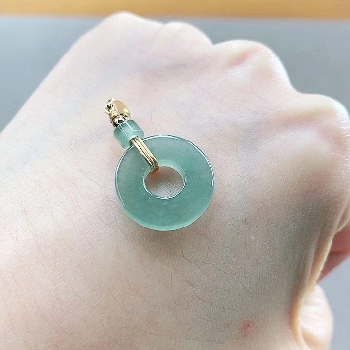 【闪购商品】未镶嵌手镯翡翠