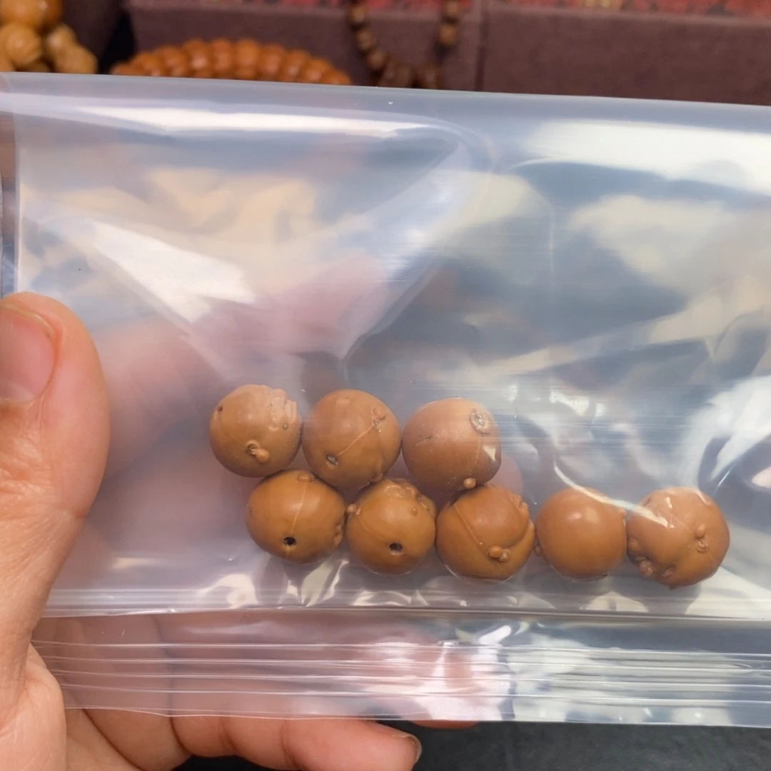 风***筝吊坠猴头核桃橄榄猴头