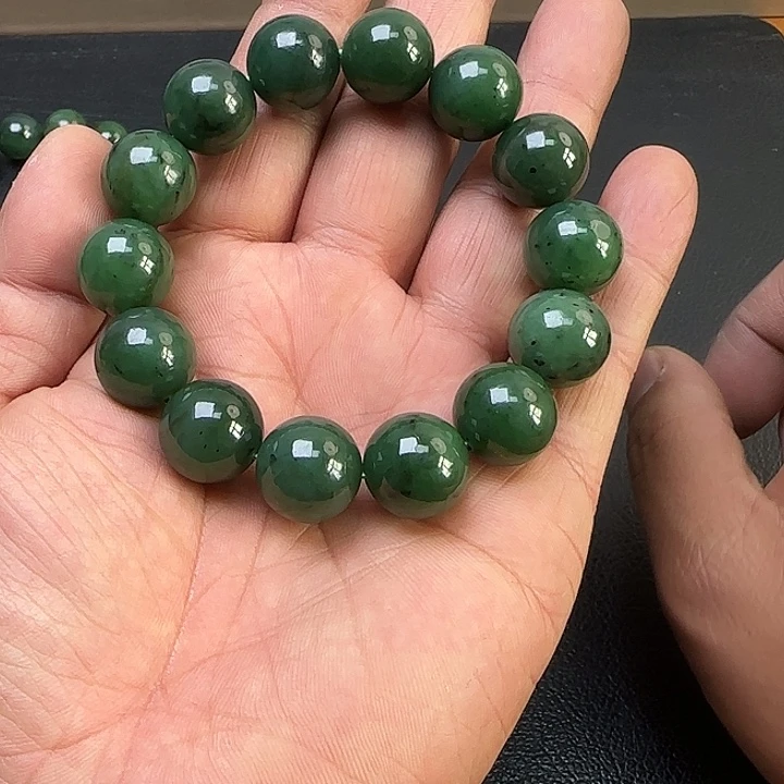 和田玉（碧玉）未镶嵌手链