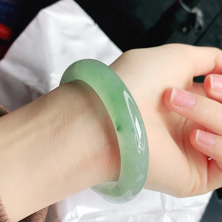 翡翠未镶嵌手镯缅甸天然a货翡翠手镯