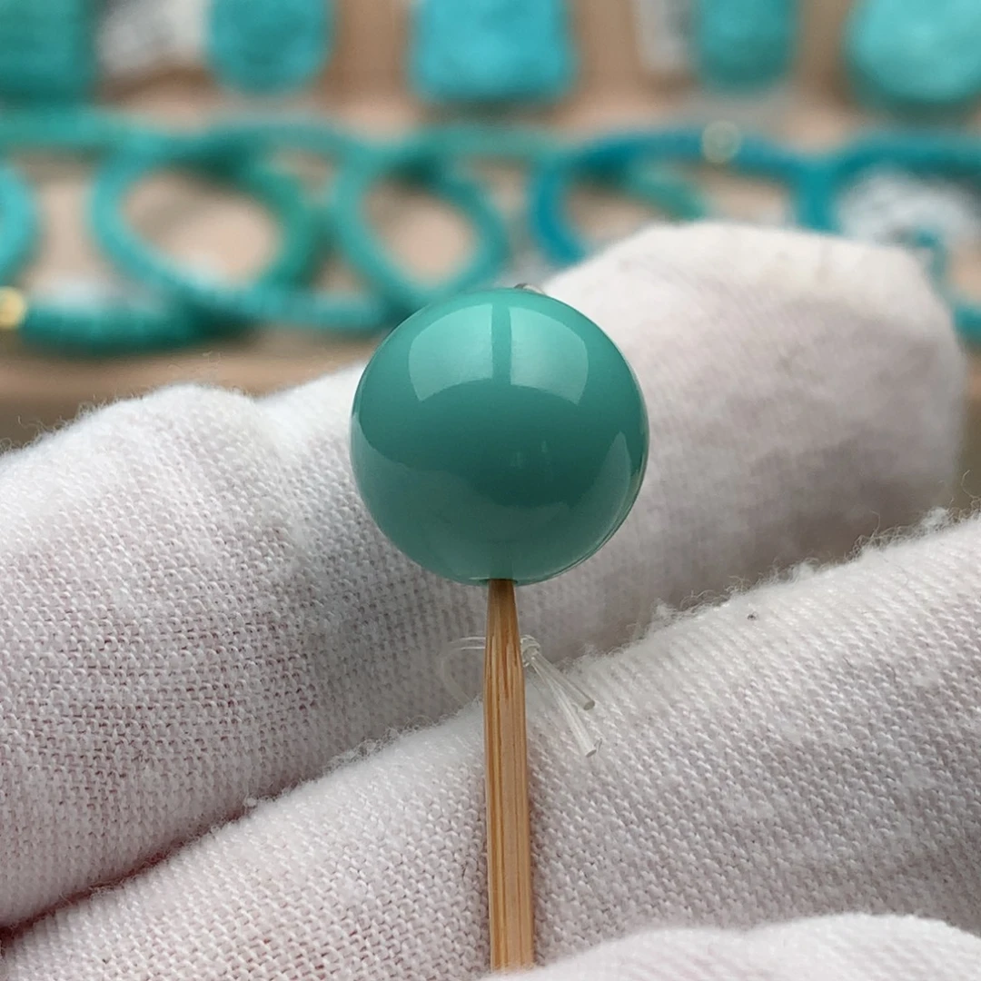 绿松石未镶嵌珠宝奇石12.8mm