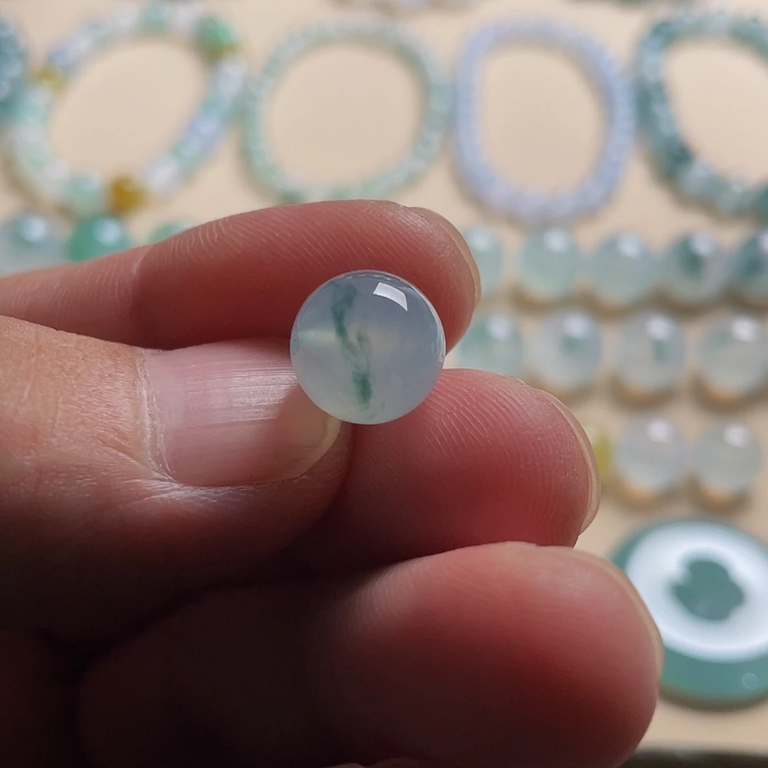 冲***虫散珠翡翠天然缅甸翡翠A货，10.9mm