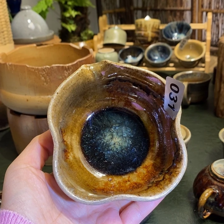刘***隐云南建水紫陶，古法柴烧
