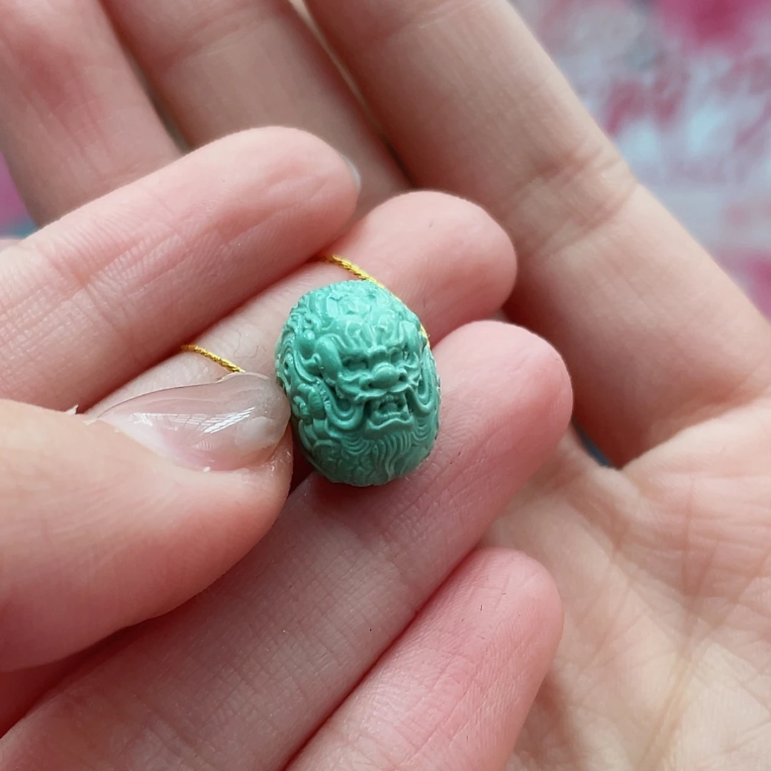 绿松石颈饰未镶嵌