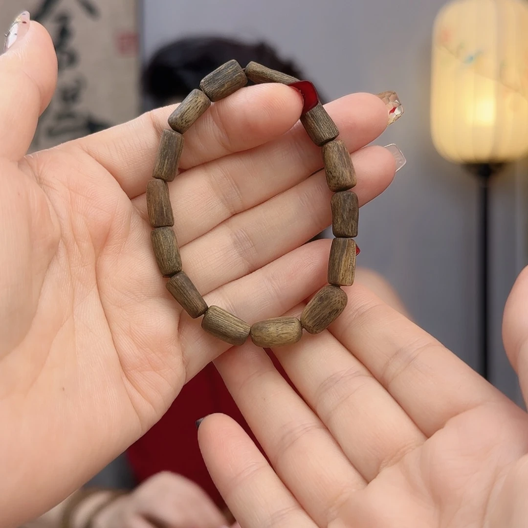 沉香沉香碎屑海南尖峰岭虫漏随形