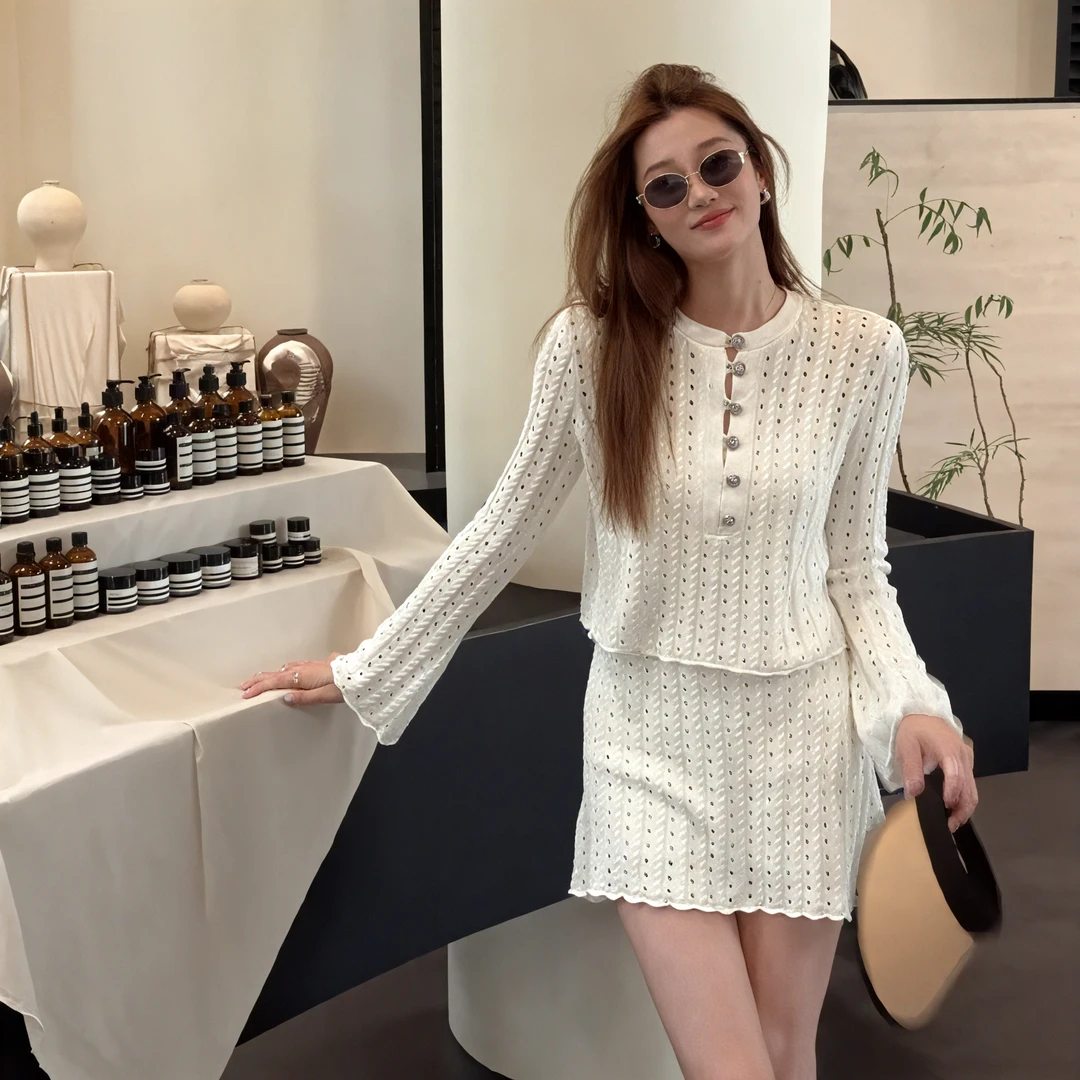 法式小香风气质套装女夏季新款白色镂空上衣半身裙短裙千金两件套