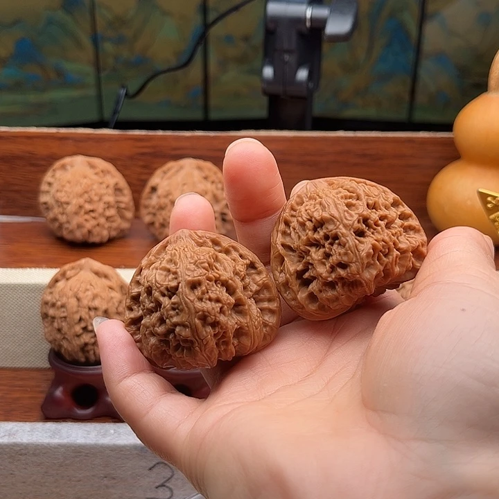 把件文玩核桃南疆石