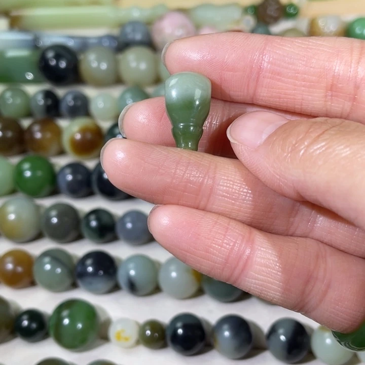 和田玉（糖玉）未镶嵌珠宝半成品