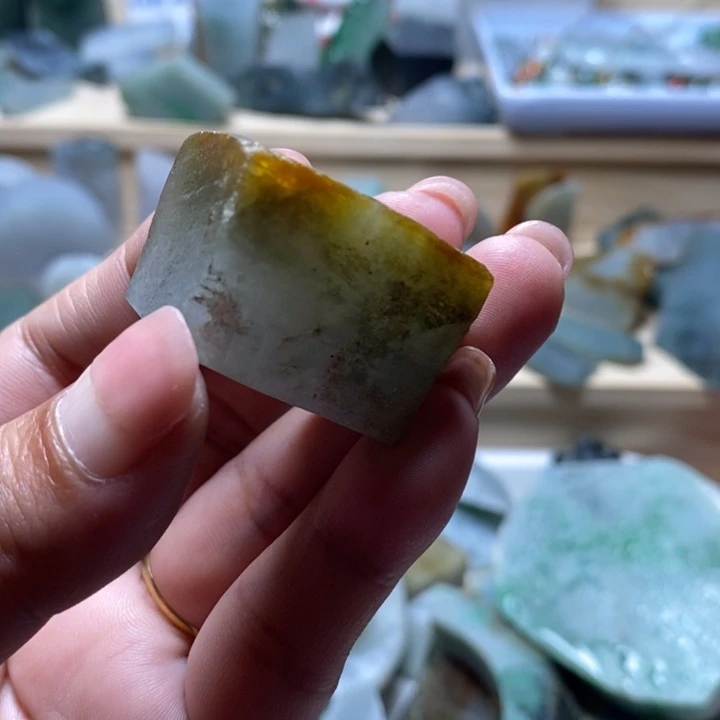 定制翡翠未镶嵌翡翠