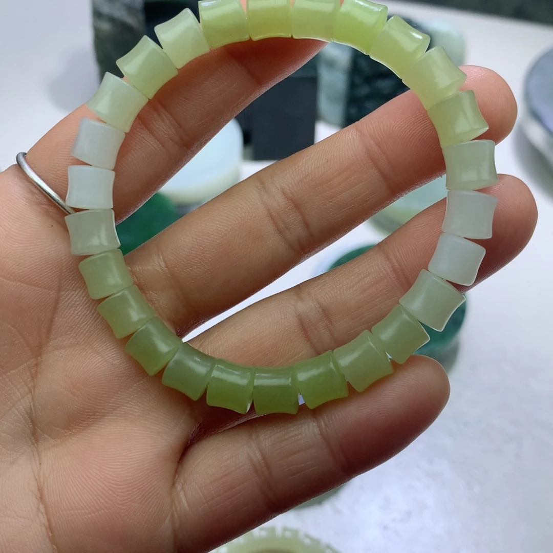 如***道和田玉（糖玉）未镶嵌珠宝半成品