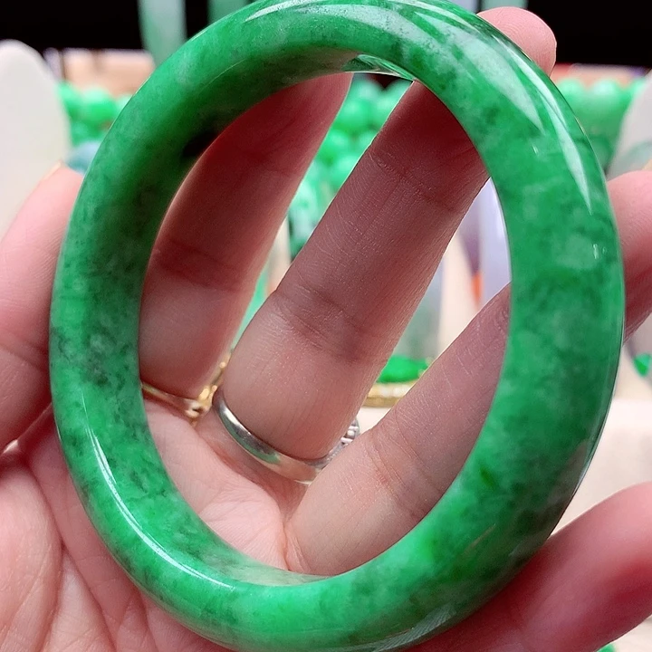 未镶嵌手镯翡翠翡翠