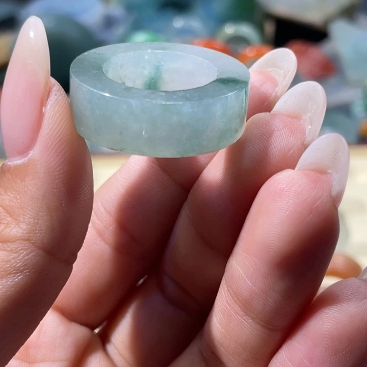 孙***花定制翡翠未镶嵌天然翡翠