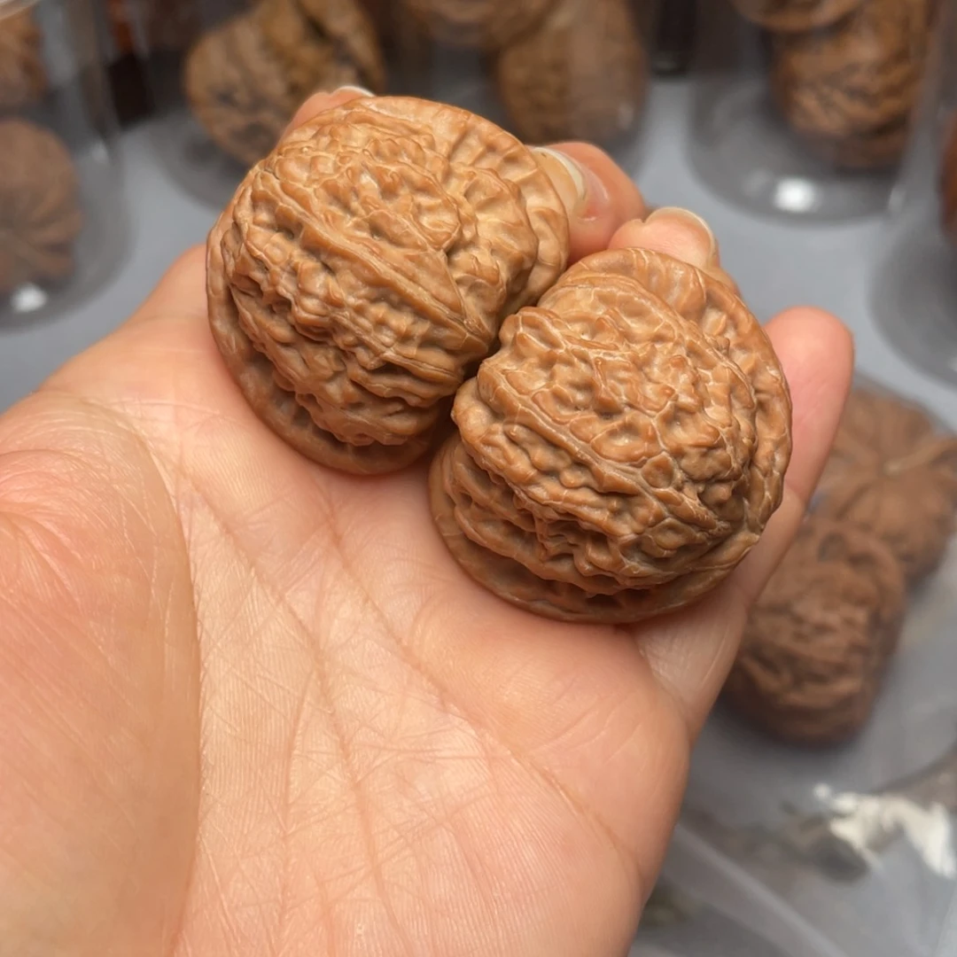 【闪购商品】文玩核桃吊坠球白……